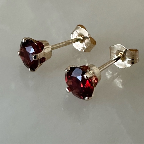 14k Solid Gold Garnet Stud Earrings - Picture 4 of 10
